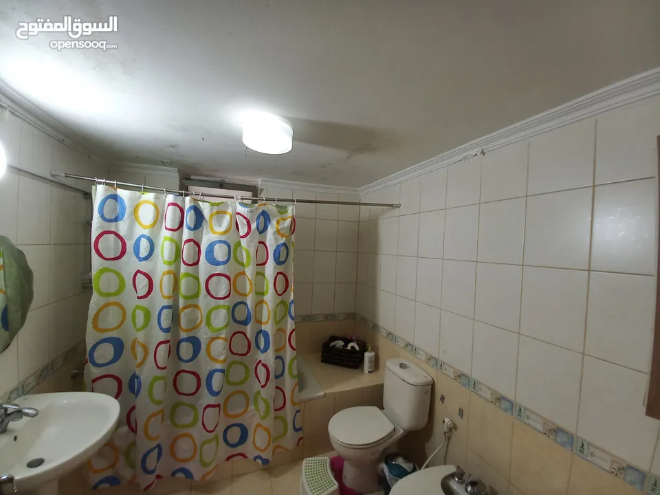 شقة غير مفروشة للإيجار 400م2 ( Property 16683 )-174848012