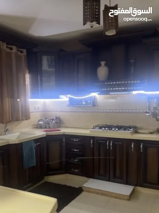 دلال عطوان خليل زين