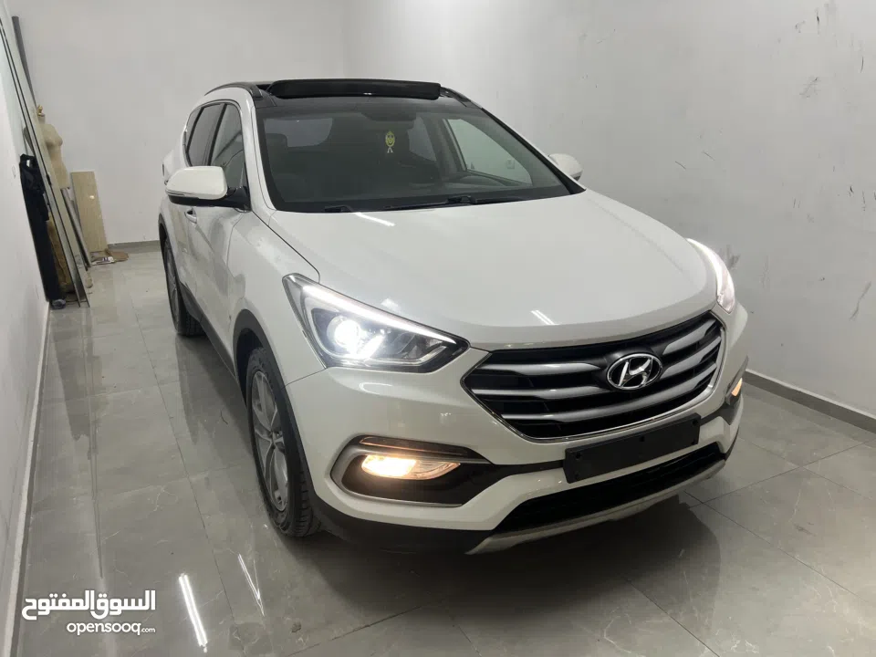 هونداااااي سنتافيه 2017 مطور 2000 ديزل اتوماتيك فل الفل اضافات بنورامااااااا لون ابيض ملوكي جب