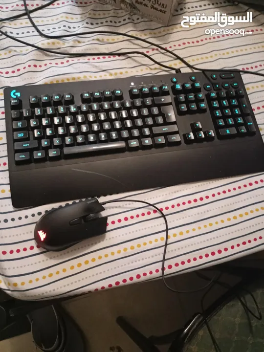 G 123 prodigy gaming keyboard and CORSAIR HARPOON RGB pro gaming mouse