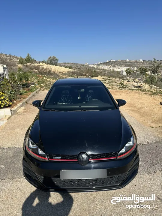Golf gti MK7 يد أولى  عداد اصلي  لا يوجد فيها ضربات