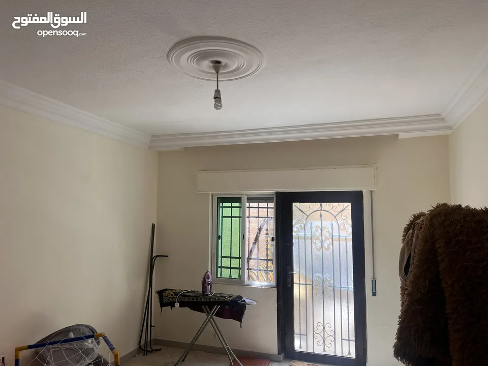 شقه للبيع الجبيهه شبه ارضي  حي ام زويتينه تشطيب سوبر ديلوكس البيع بداعي السفر