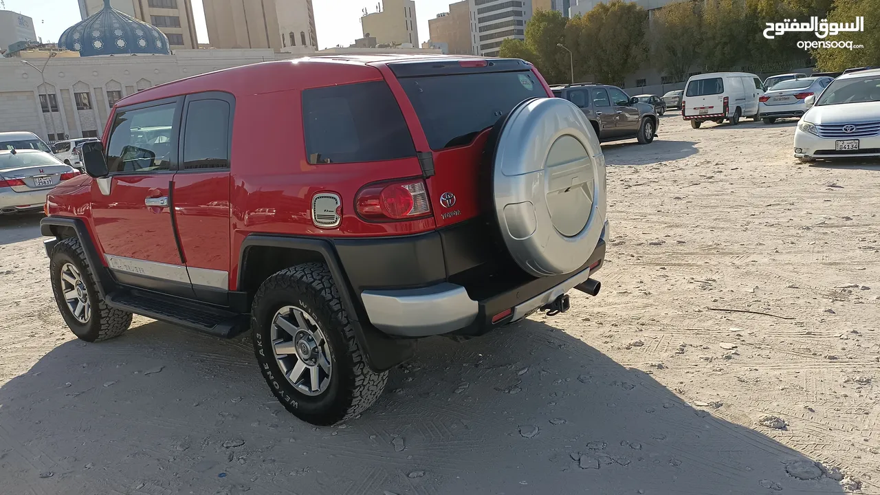 تويوتا FJ CruISER موديل 2015