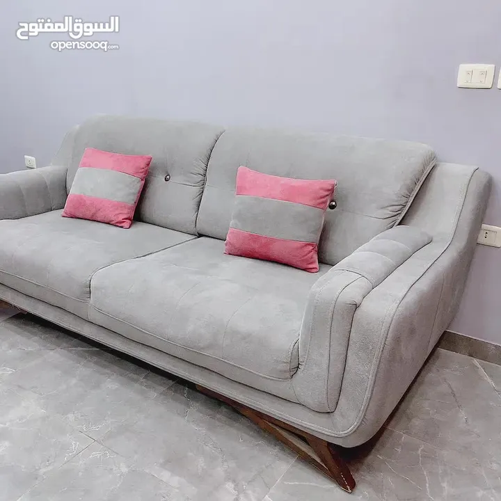 طقم كنب فخم بحالة الجديد