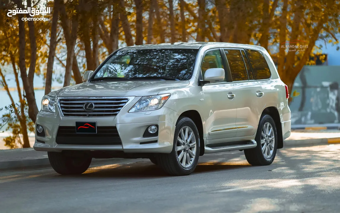 LEXUS LX570  EXCELLENT CONDITION  BEIGE  ZERO ACCIDENT