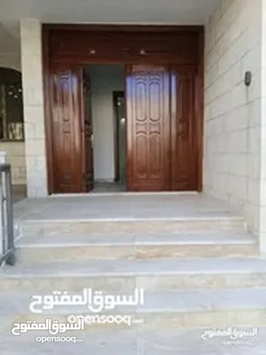 شقة طابقية ارضية مستقلة مميزة في اجمل مواقع ضاحية الامير راشد/ ref 963