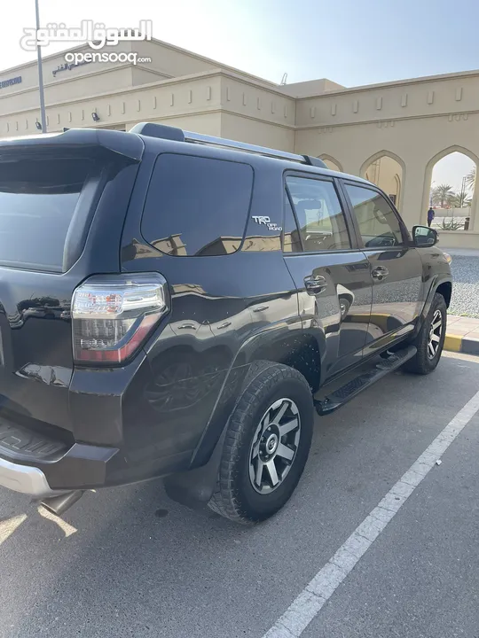 4RUNNER 2018 TRD 4x4 فتحة وكراسي جلد ايرباجاتها سليمة