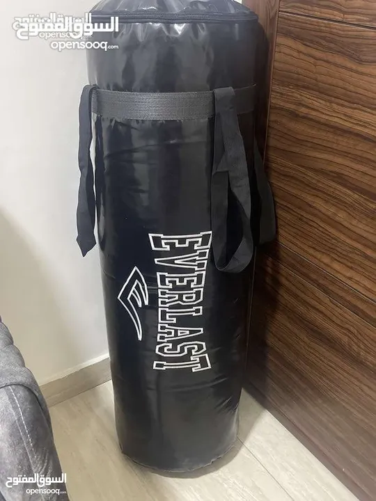 كيس ملاكمة Everlast للبيع