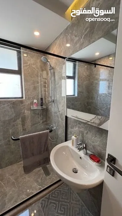Two bedrooms apartment in Abdoun ( Property 39870 )-174657691