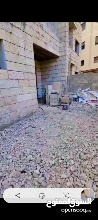 شقه عظم للبيع في بتونيا مساحه داخلي 150متر مع ارض 200متر