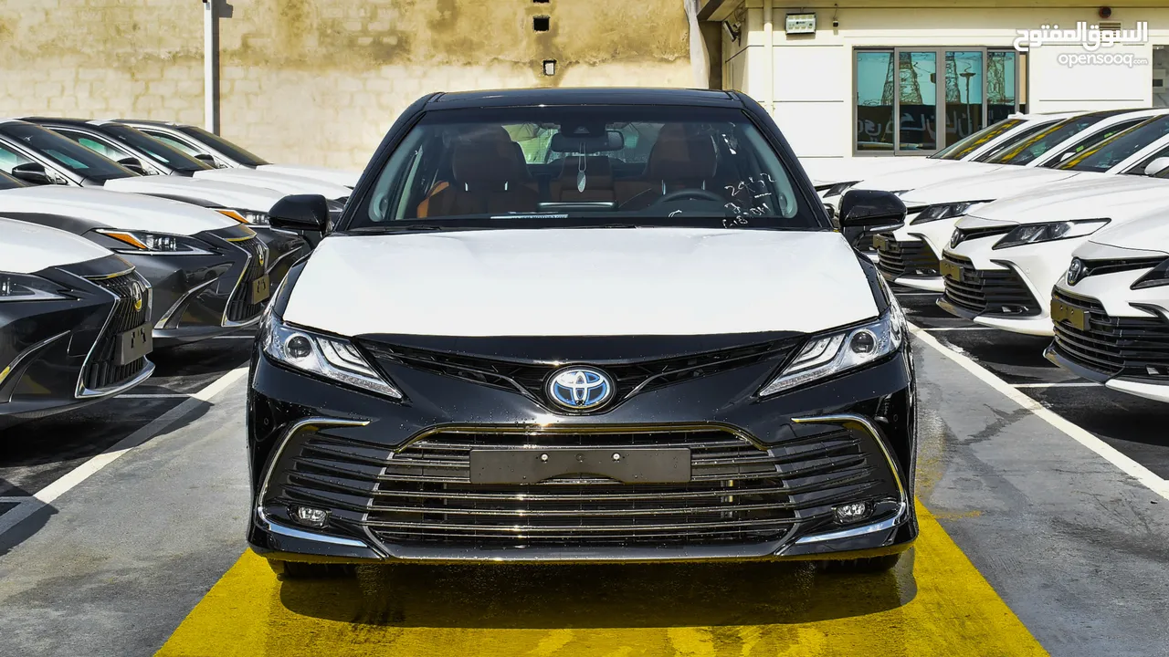 TOYOTA CAMRY LUMIERE 2.5L HYBRID 2024 BLACK COLOR