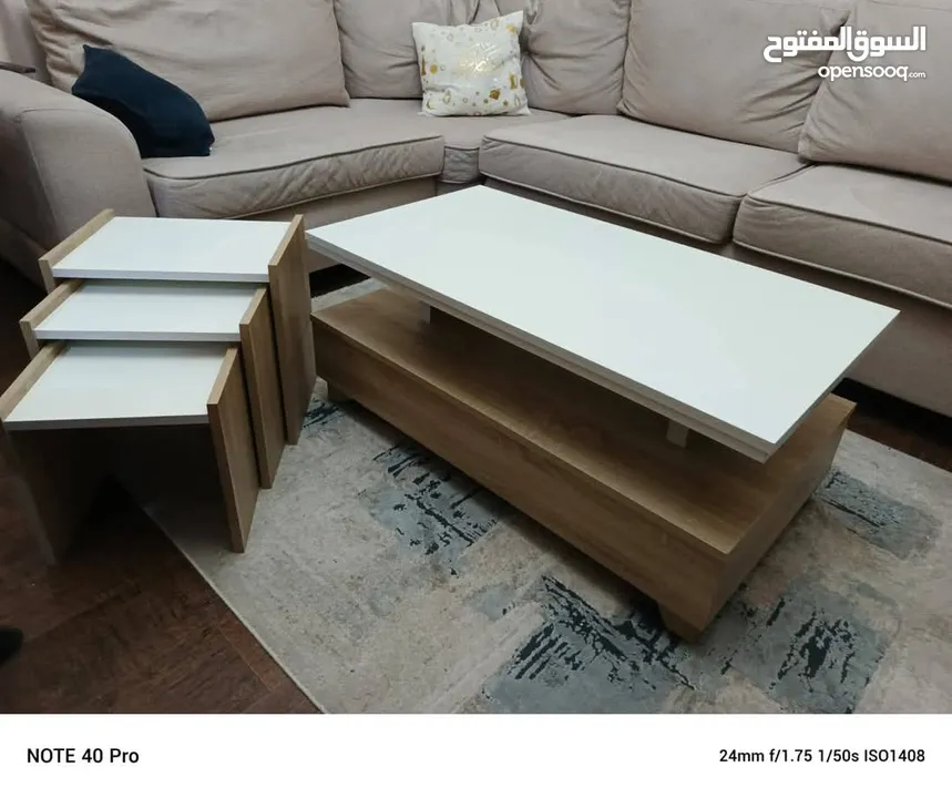 طاوله وسط مع سيرفيس