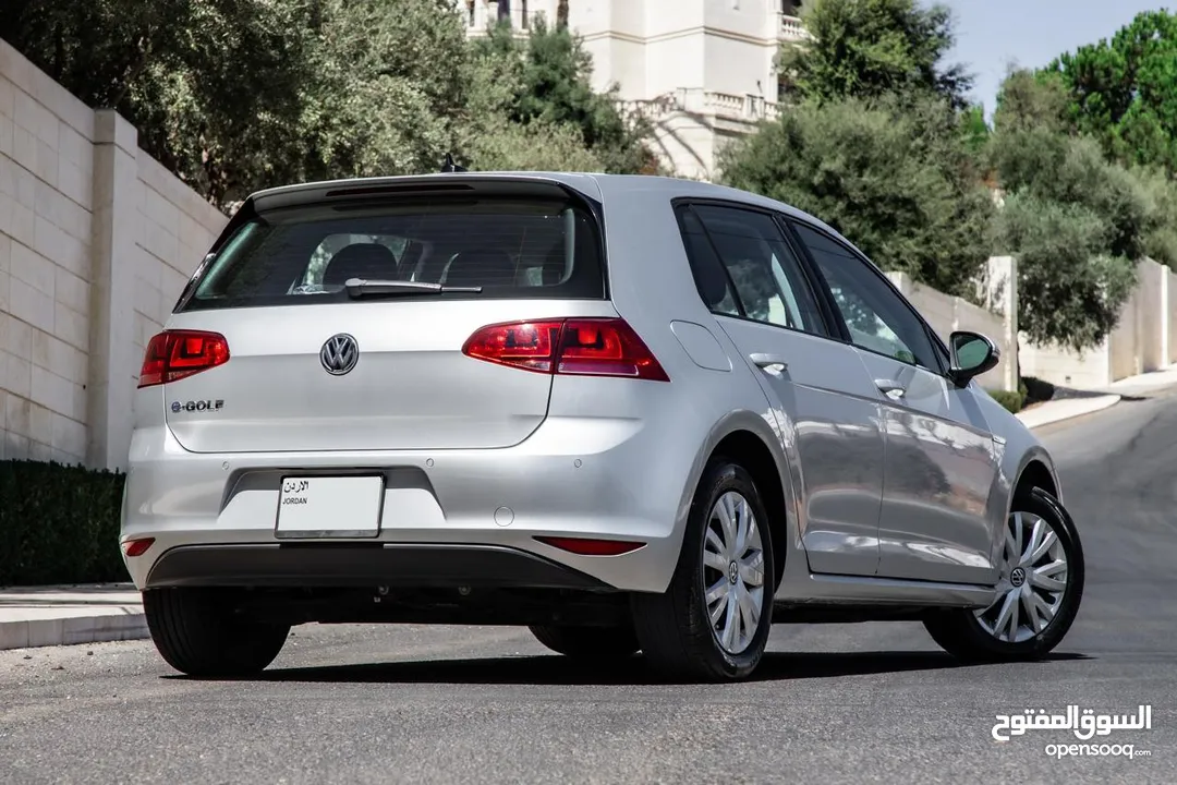 E golf 2015 عداد 27000 فقط بحاله الوكاله كلين تايتل فحص كامل