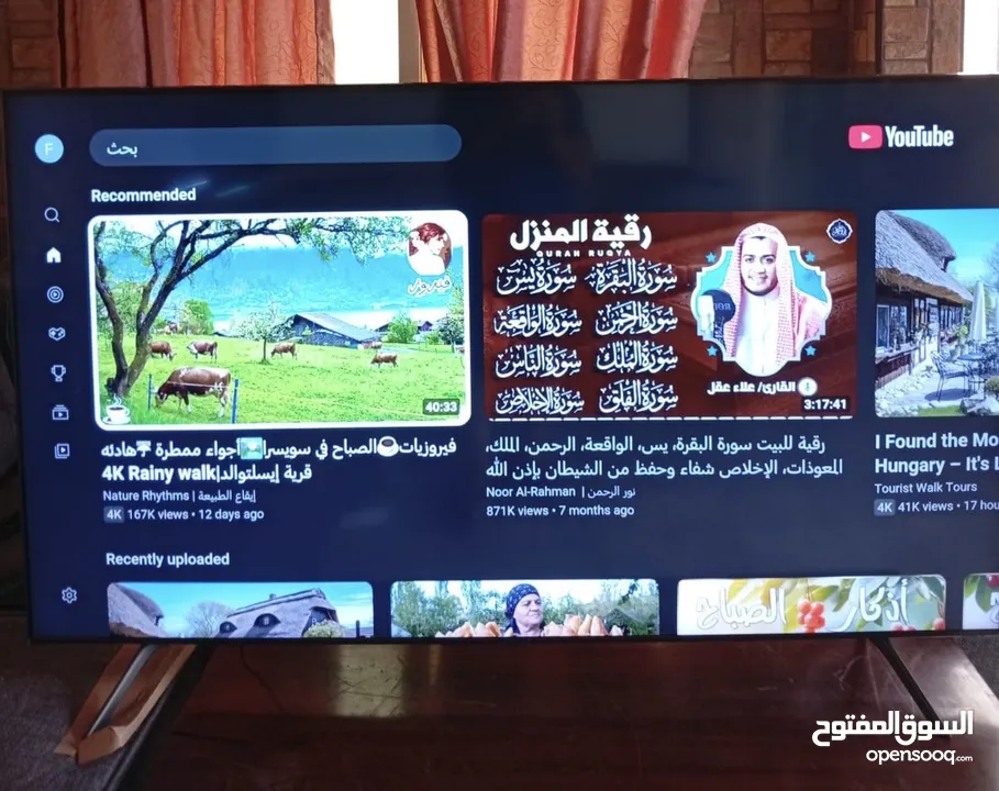 شاشة سامسونغ 65 انش شبه جديده للبيع