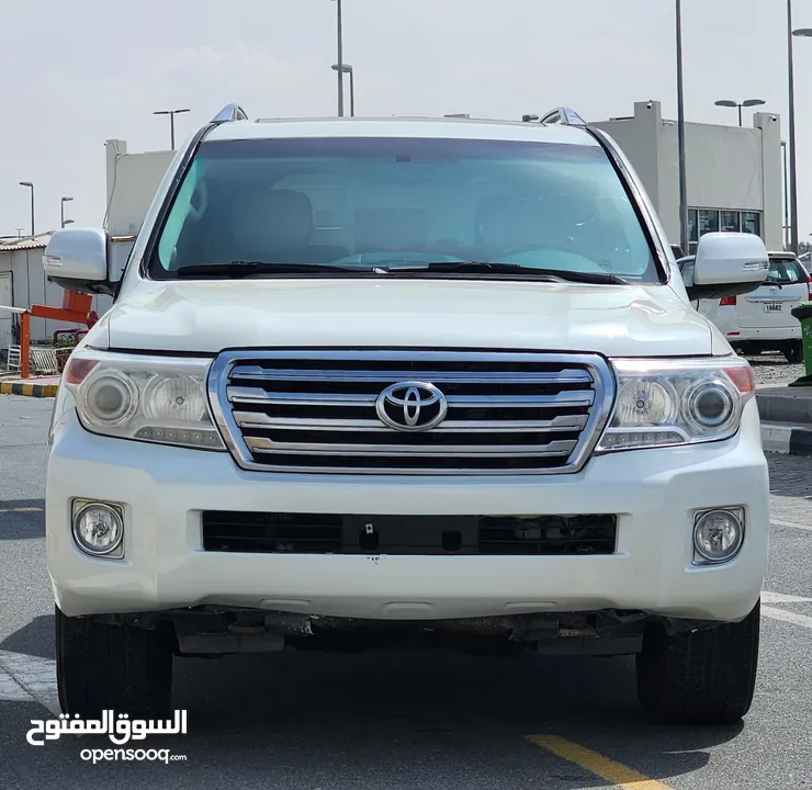 Toyota land cruiser vxr model 2014