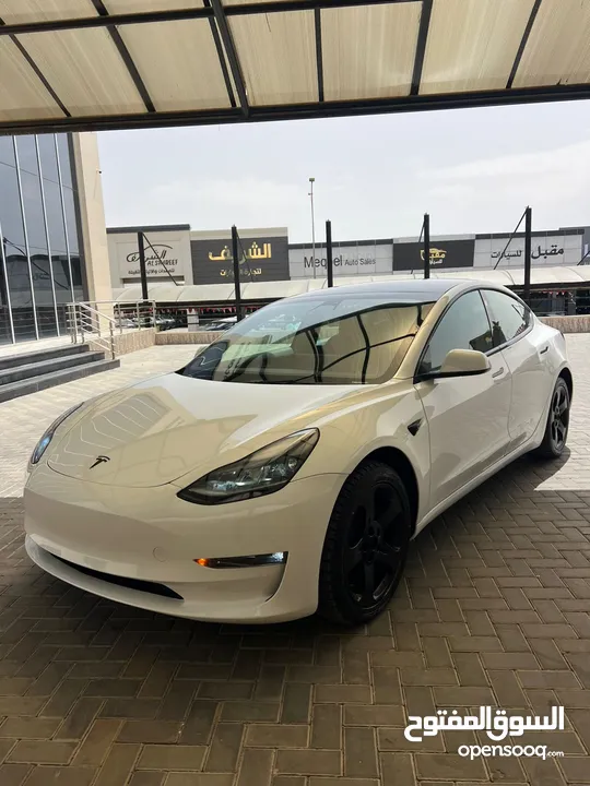 Tesla model3 2023