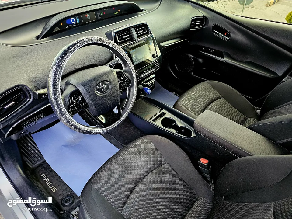 تويوتا بريوس 2019 بطارية ليثيوم - Toyota Prius - الاقساط عن طريق البنوك او شركات التسهيلات