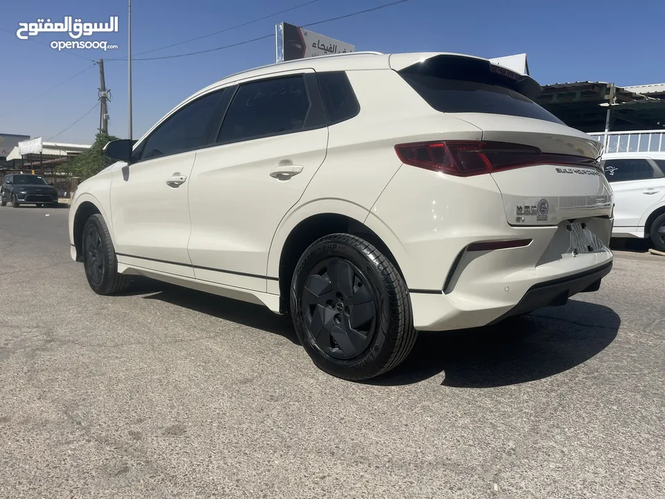 بي واي دي E2 , كمفورت 405 كيلو بالشحنه ، شبه وكاله