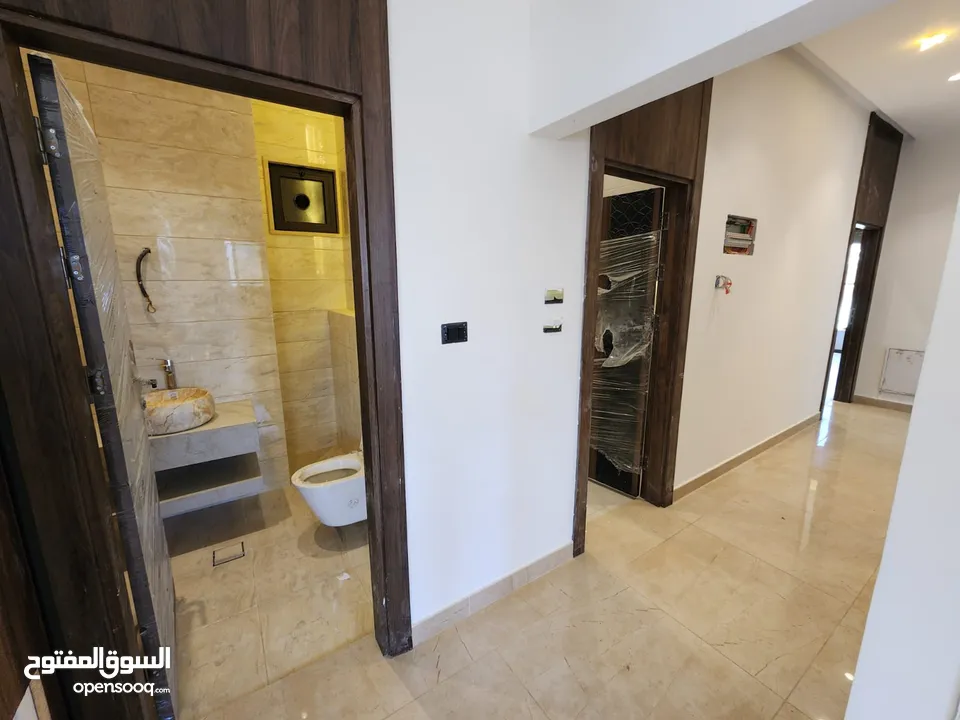 شقة للبيع في عبدون - ref : 14511
