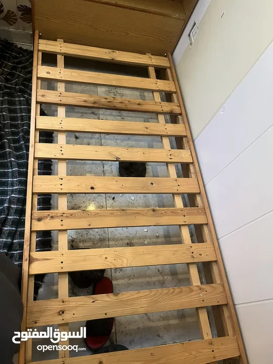 سرير جديد للبيع والسعر مغري جدا