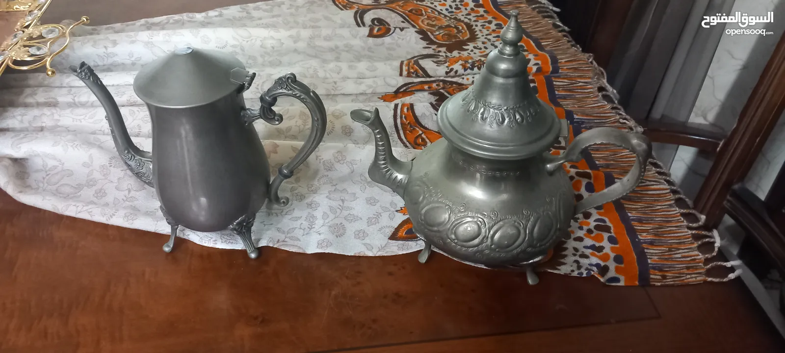 ابريقين و مبخرتين للبيع