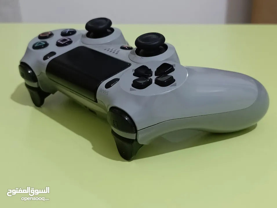 بلايستيشن  4 (ps4) slim 1TB (الجهاز غير مفتوح)