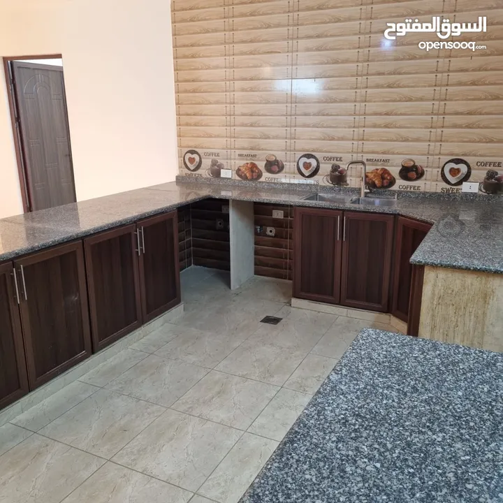 بيت مستقل للإيجار