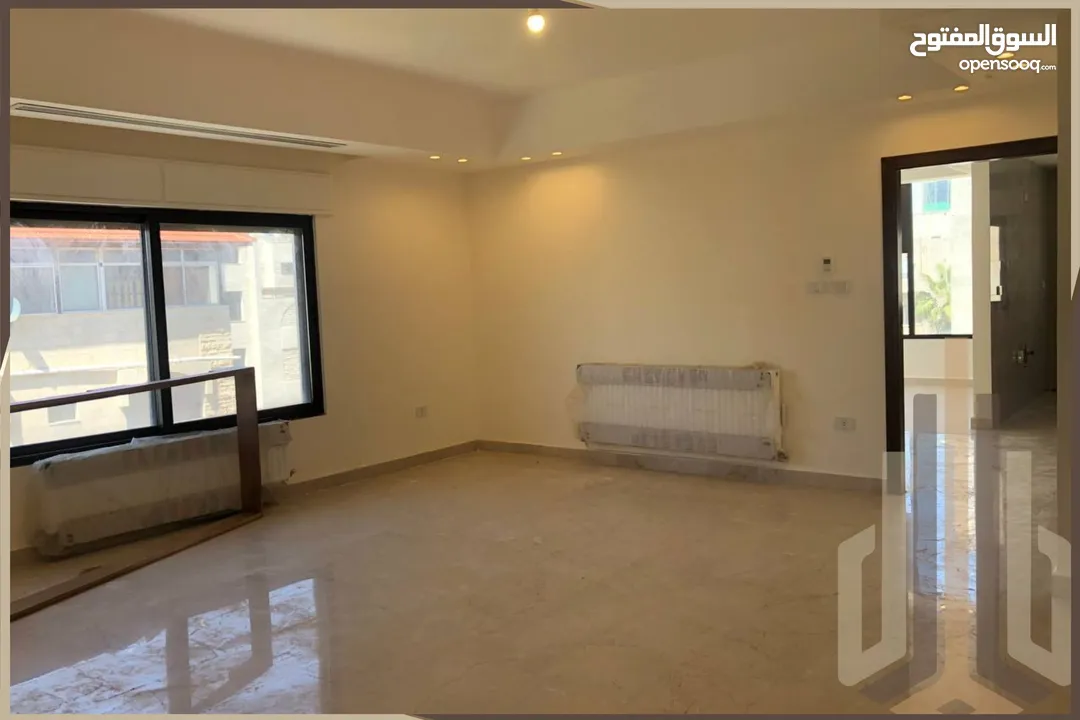 شقة طابق اول للبيع في ام اذينه قرب سفارة بنغلادش مساحة 170م