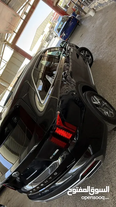 سعر بدون جمركKia sorento Hybrid 2021 ‏ سيارة لا زالت حرة
