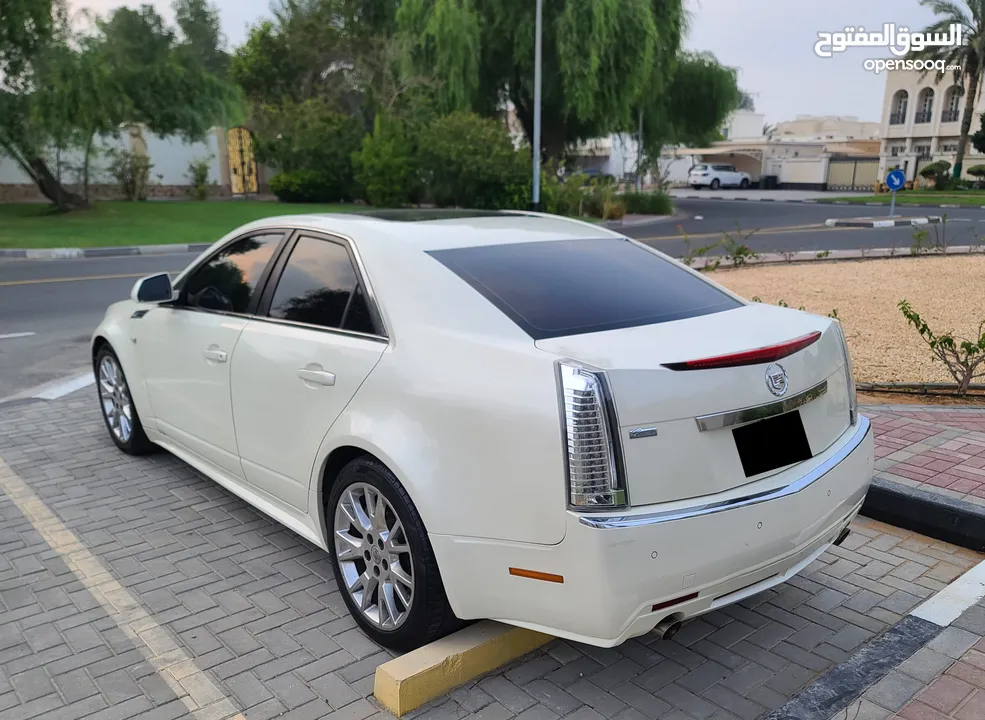 CADILLAC CTS 2010, GCC, TOP OPTION, PANORAMIC SUNROOF