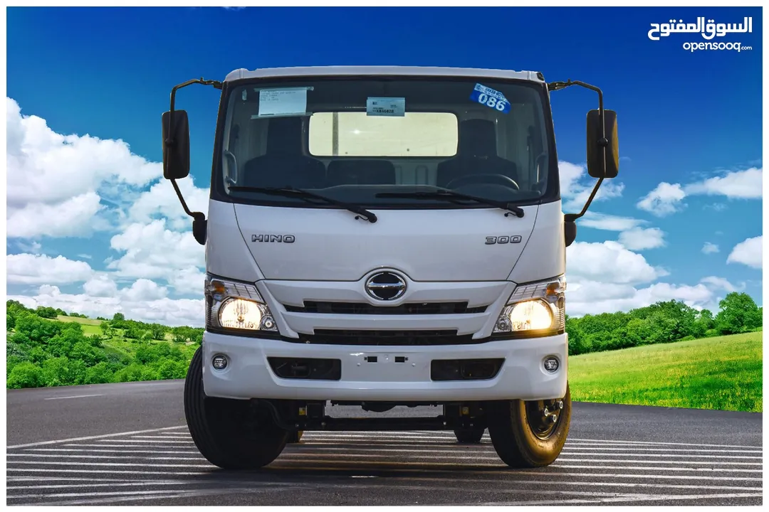 HINO 300 -714 4 TON payLoad Model 2023 Gcc