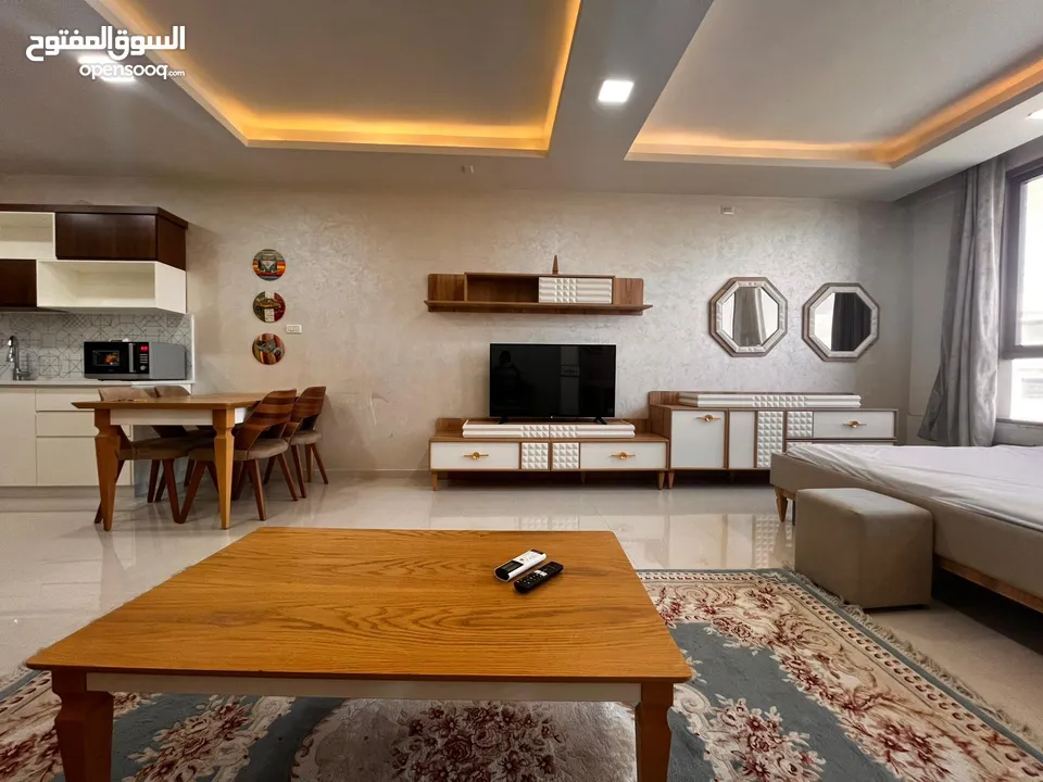 استوديو مفروش للايجار قرب من مركز البلد