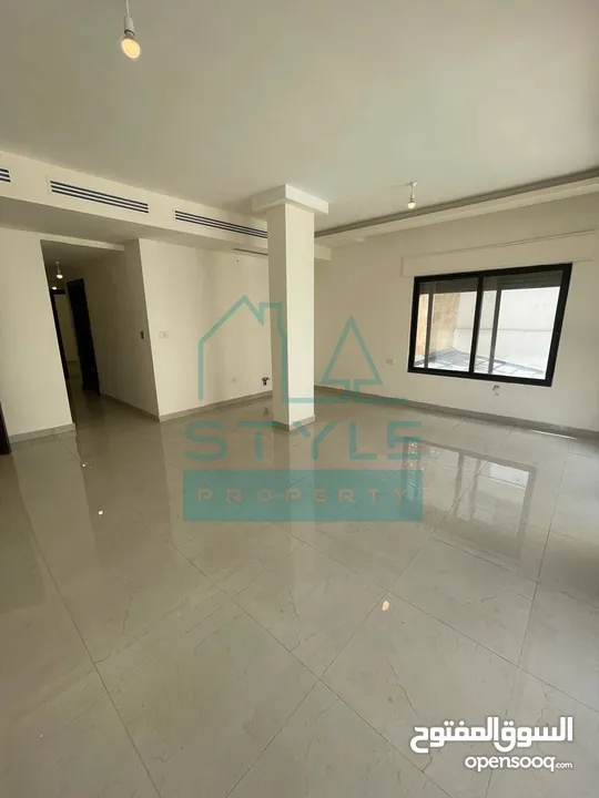 شقة طابق ارضي  في عبدون مساحة الشقة 104 متر مربع