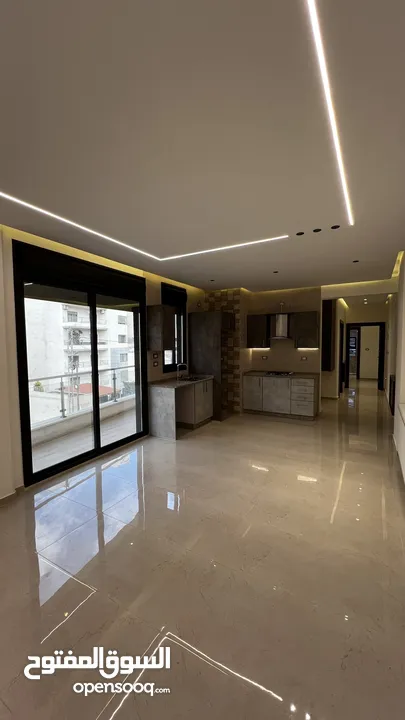 شقق للبيع 95م (سكنية - استثمارية) في ديرغبار شارع ال 60 ، مطبخ راكب ، تدفئة غاز _ رويال للاسكان