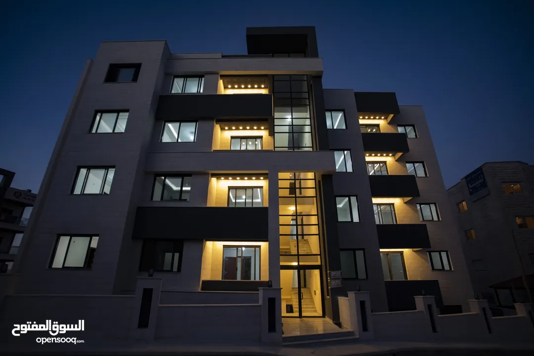 شقة مميزة طابق ارضي مساحة 116م في شمال عمان ضاحية الرشيد خلف اكاديمية ريتال مشروع BO115   للبيع