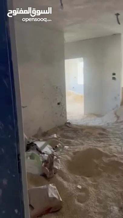 تملك شقة 93 متر تبعد 500 متر فقط عن مركز رام الله في منطقة عين مصباح