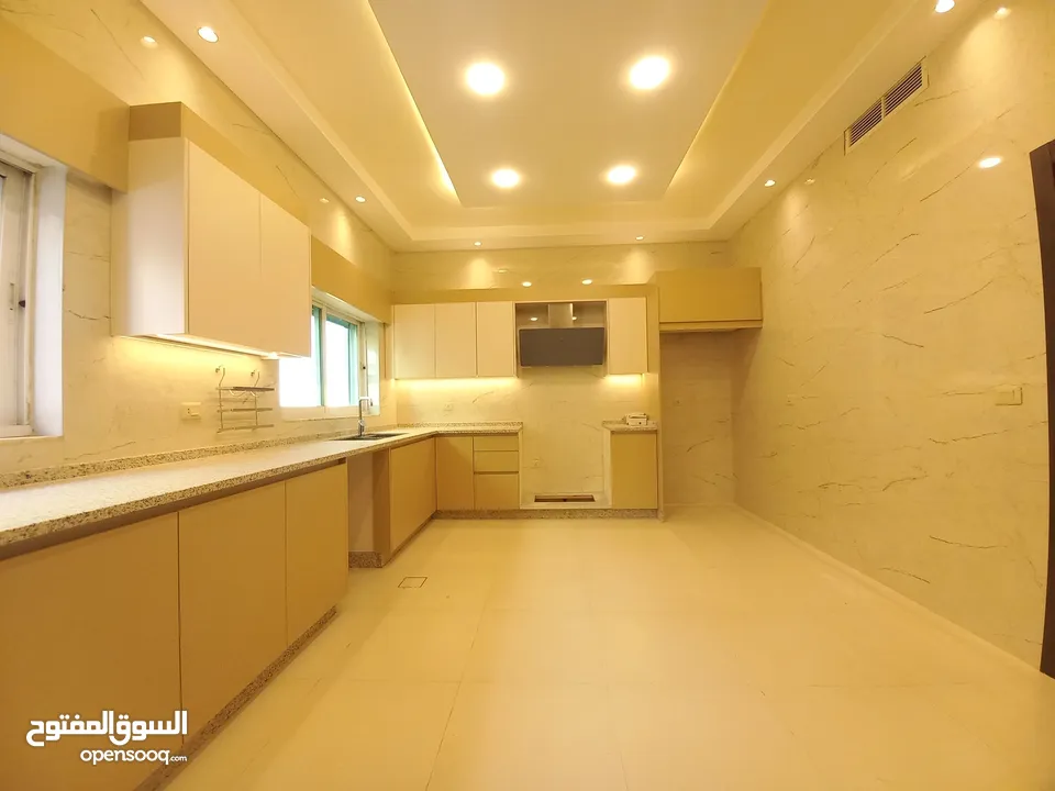 شقة شبه مفروش للايجار في عبدون ( Property 40224 ) سنوي فقط