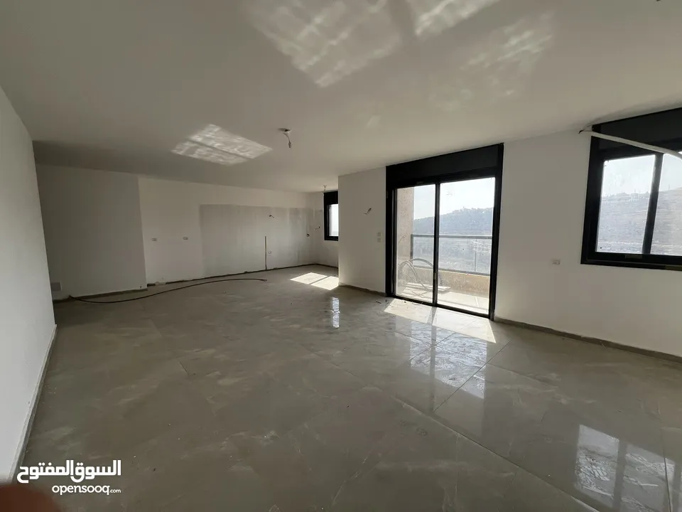 شقة للبيع بضاحية الريحان