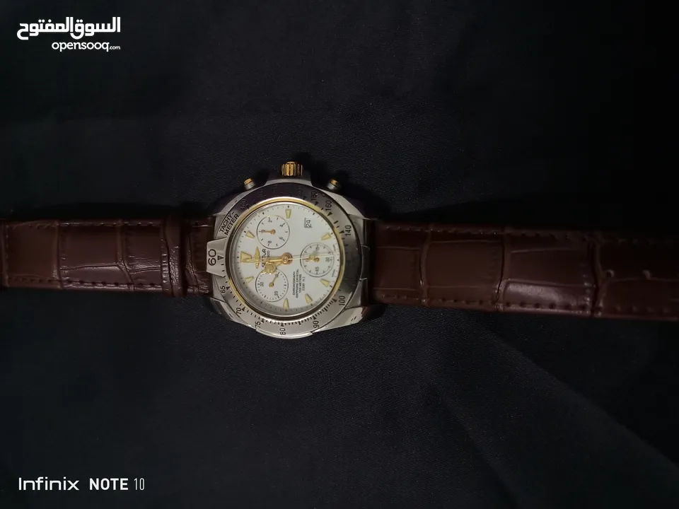 ساعة سكتور نظيفة بصلى على النبي مع علبه