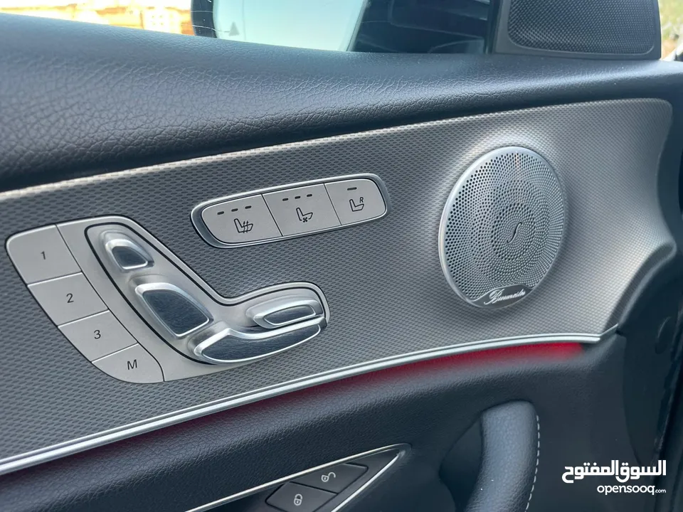 Mercedes benz E300 بنزين بحالة الوكالة