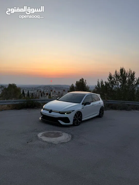 Volkswagen Golf R – 320 حصان model 2021