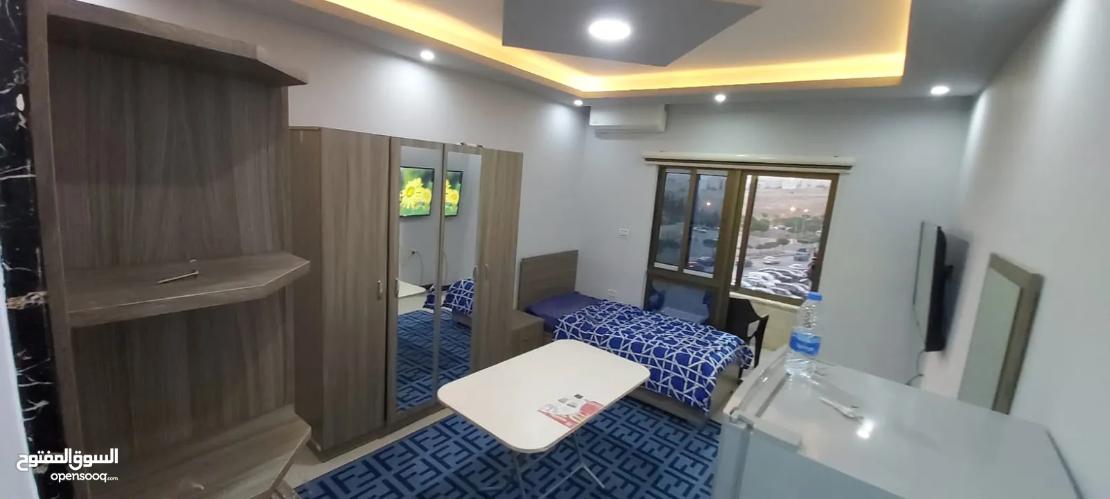 للبيع من المالك مباشره, استديو مفروش مقابل الجامعه التطبيقيه بالضبط