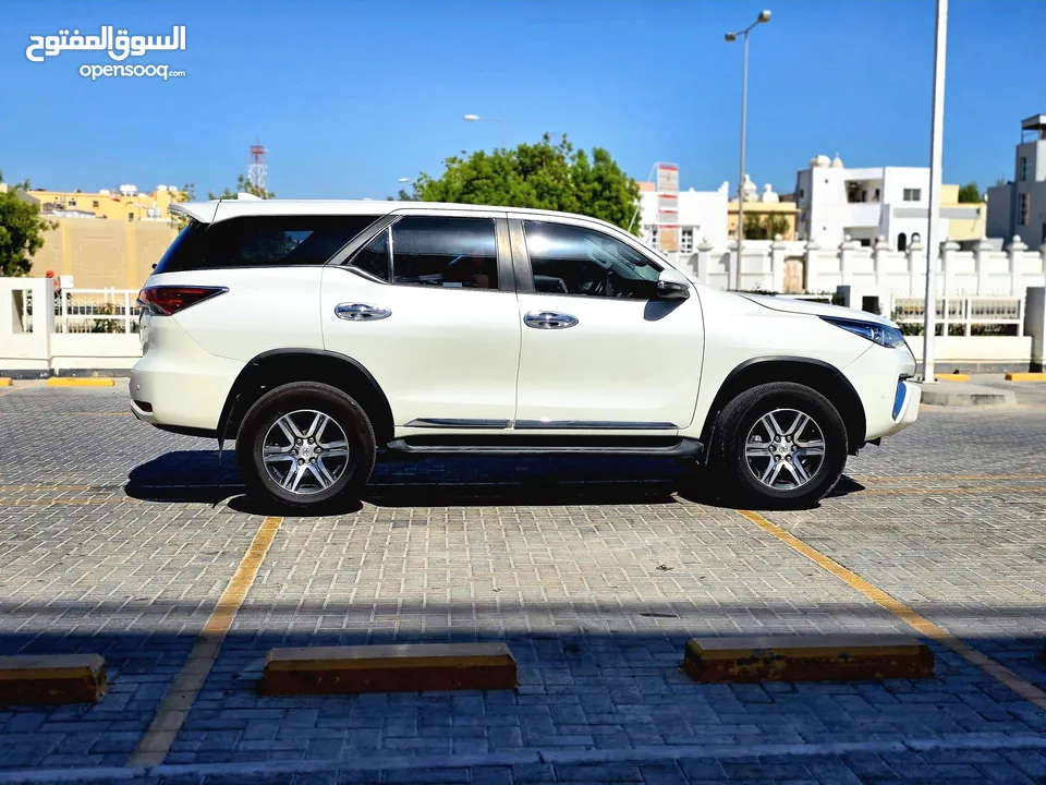 TOYOTA FORTUNER 2.7L 2019 ZERO ACCIDENT SINGLE OWNED 7 SEATER IN EXCELLENT CONDITION FOR SALE