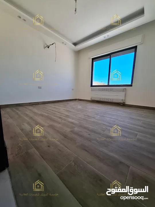 شقة جديدة - لم تسكن - خلدا - 4نوم 2ماستر - ارضية - ترس بإطلالــــه مميزة