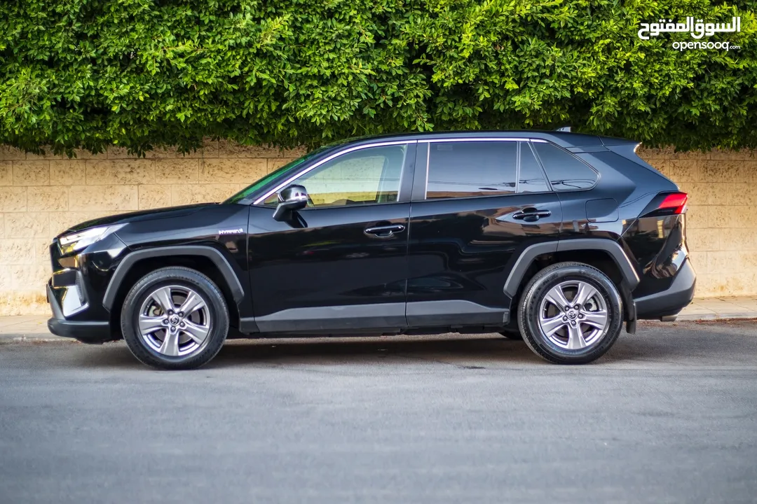 Toyota RAV-4 2.5L Hybrid AWD 2022/ تويوتا راف 4 وارد الشركه صيانه الشركه