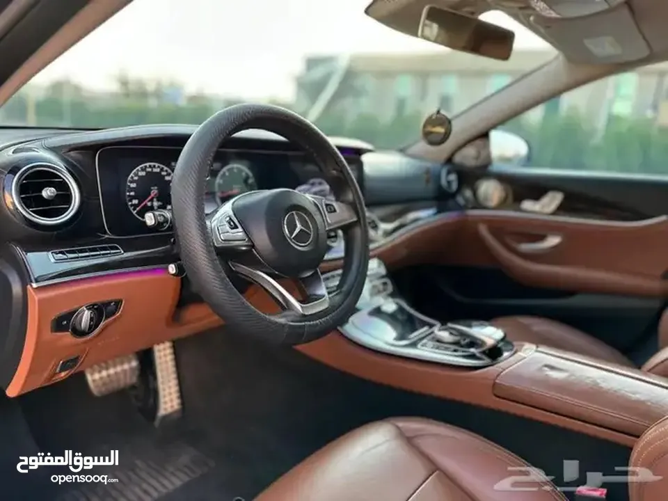 مرسيدسE300 4MATIC بحالة الوكالة