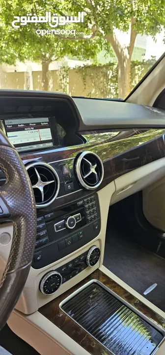 مرسيدس GLK350 فل جميع المزايا ( صورها برا موجودة )