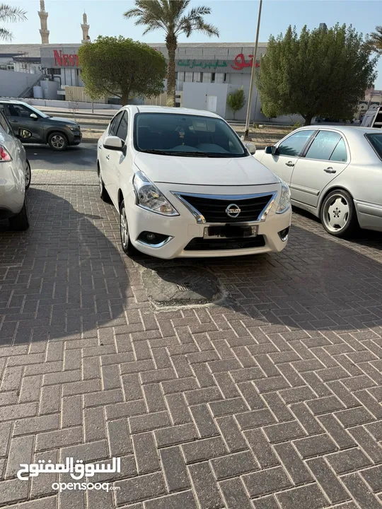 للبيع نيسان صني 2016 ، بحالة جيدة جدا