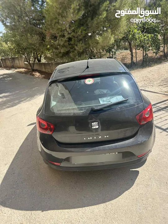 شارلي منصور