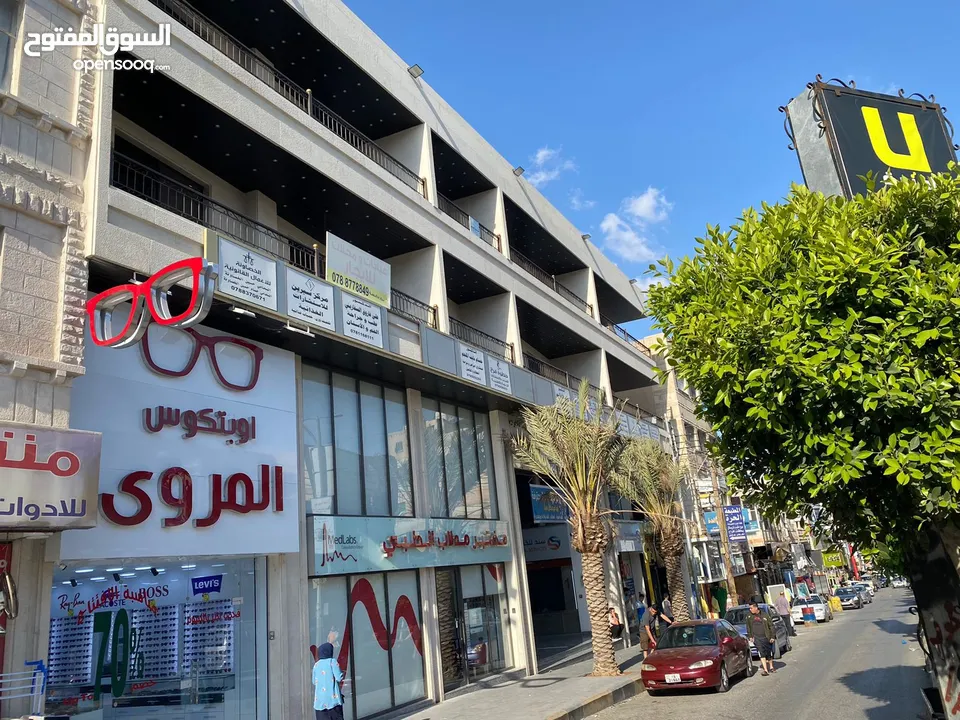 محلات  للأيجار تصلح لمحلات تجارية وعيادات طبية ومراكز اشعة شركات مكاتب